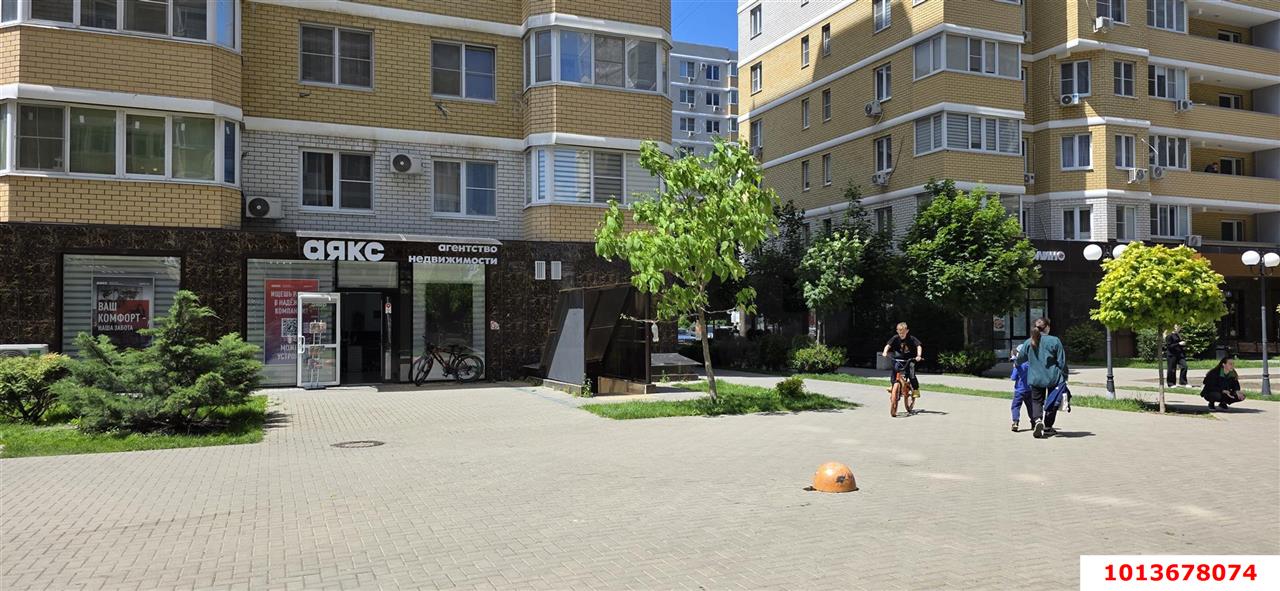 Фото №2: Торговое помещение 134&nbsp;м², 1/13&nbsp;эт. - Краснодар, Прикубанский внутригородской округ, Славянский, мкр. Светлоград, ул. Красных Партизан, 1/4к7