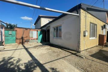 Фото №1: Дом 50 м² + 3.6 сот., 1 эт. - Российский, мкр. Прикубанский внутригородской округ, ул. имени В.М. Комарова, 70