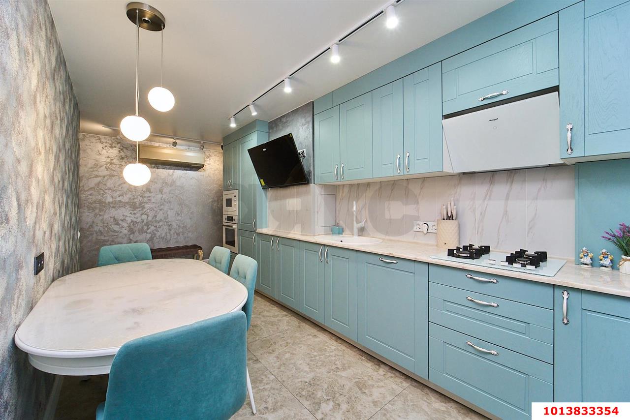 Фото №2: 3-комнатная квартира 75&nbsp;м², 7/10&nbsp;эт. - Краснодар, Западный внутригородской округ, мкр. Юбилейный, ул. 70-летия Октября, 24