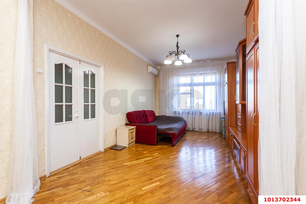 Фото №3: 1-комнатная квартира 46&nbsp;м², 3/5&nbsp;эт. - Краснодар, Западный внутригородской округ, мкр. Центральный, ул. Карасунская, 44
