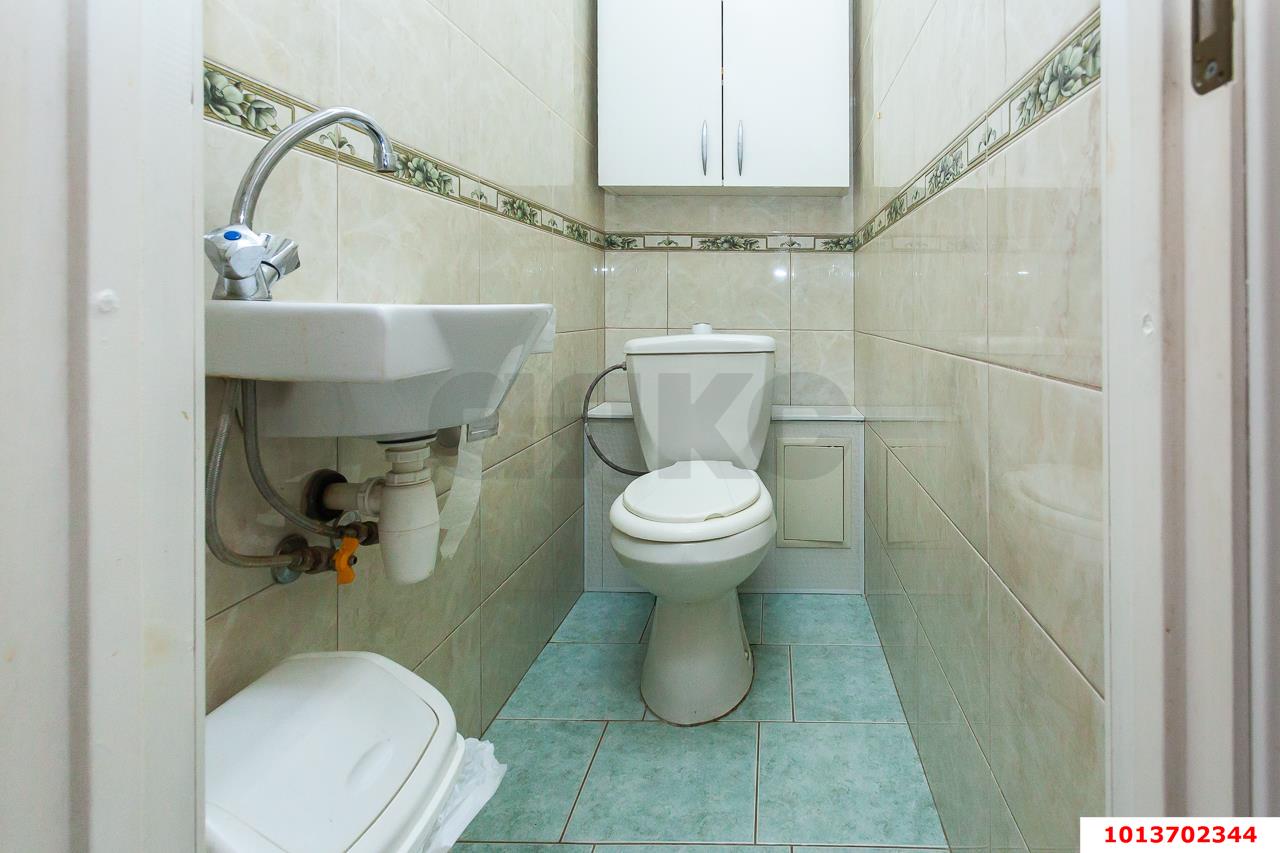 Фото №6: 1-комнатная квартира 46&nbsp;м², 3/5&nbsp;эт. - Краснодар, Западный внутригородской округ, мкр. Центральный, ул. Карасунская, 44