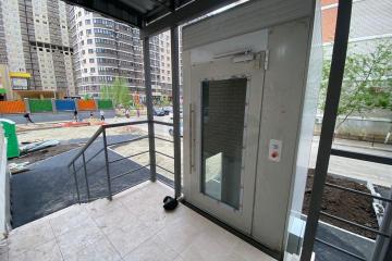 Фото №1: Офисное помещение 65&nbsp;м², 1/18&nbsp;эт. - Краснодар, мкр. жилой комплекс Радуга, ул. Евгении Жигуленко, 7к2