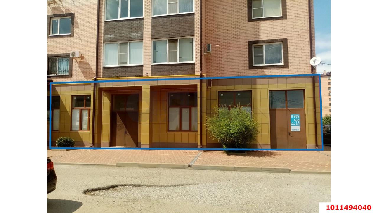 Фото №2: Торговое помещение 186&nbsp;м², 1/5&nbsp;эт. - Яблоновский, ул. Гагарина, 144/1к2