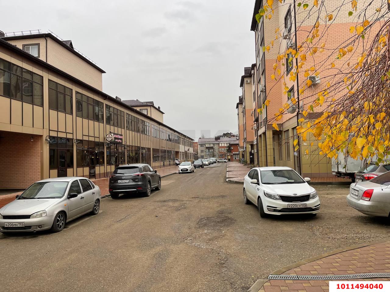 Фото №3: Торговое помещение 186&nbsp;м², 1/5&nbsp;эт. - Яблоновский, ул. Гагарина, 144/1к2