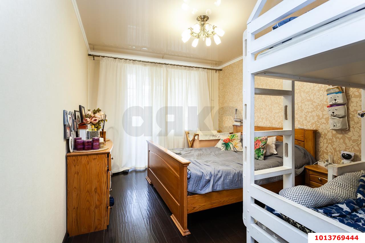 Фото №3: 2-комнатная квартира 67&nbsp;м², 4/5&nbsp;эт. - Лорис, мкр. Карасунский внутригородской округ, ул. Садовая, 30