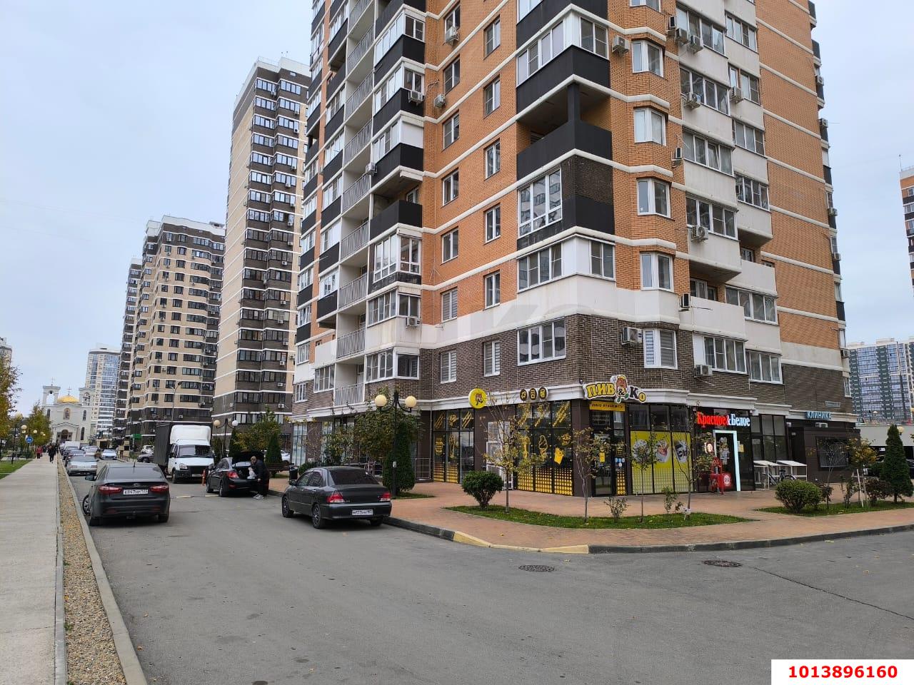 Фото №2: Торговое помещение 105&nbsp;м², 1/18&nbsp;эт. - Краснодар, Прикубанский внутригородской округ, Россинского, мкр. жилой комплекс Альпы, ул. Командорская, 6к2