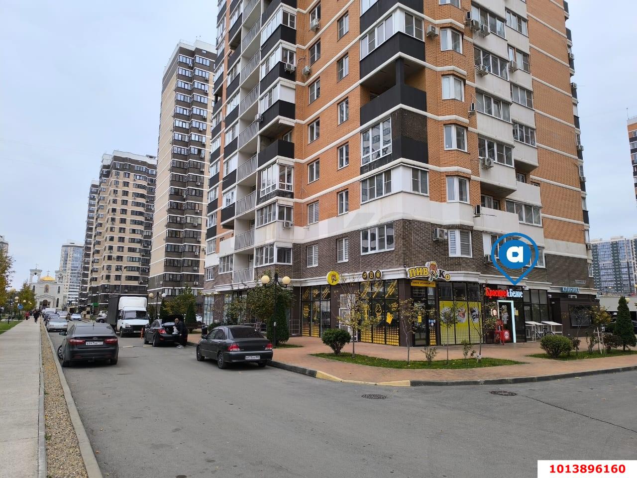 Фото №1: Торговое помещение 105&nbsp;м², 1/18&nbsp;эт. - Краснодар, Прикубанский внутригородской округ, Россинского, мкр. жилой комплекс Альпы, ул. Командорская, 6к2