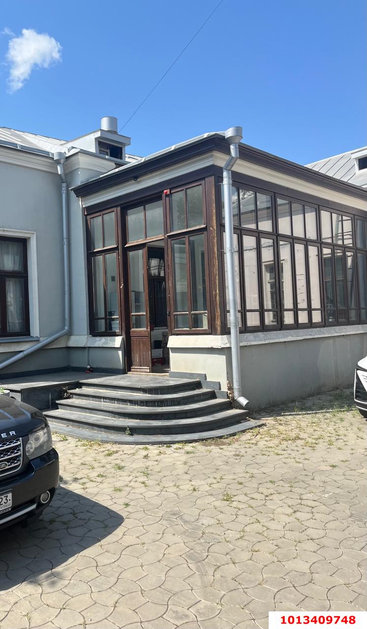 Фото №3: Отдельное здание 570&nbsp;м², 1/2&nbsp;эт. - Краснодар, Центральный внутригородской округ, мкр. Центральный, ул. Ленина, 53