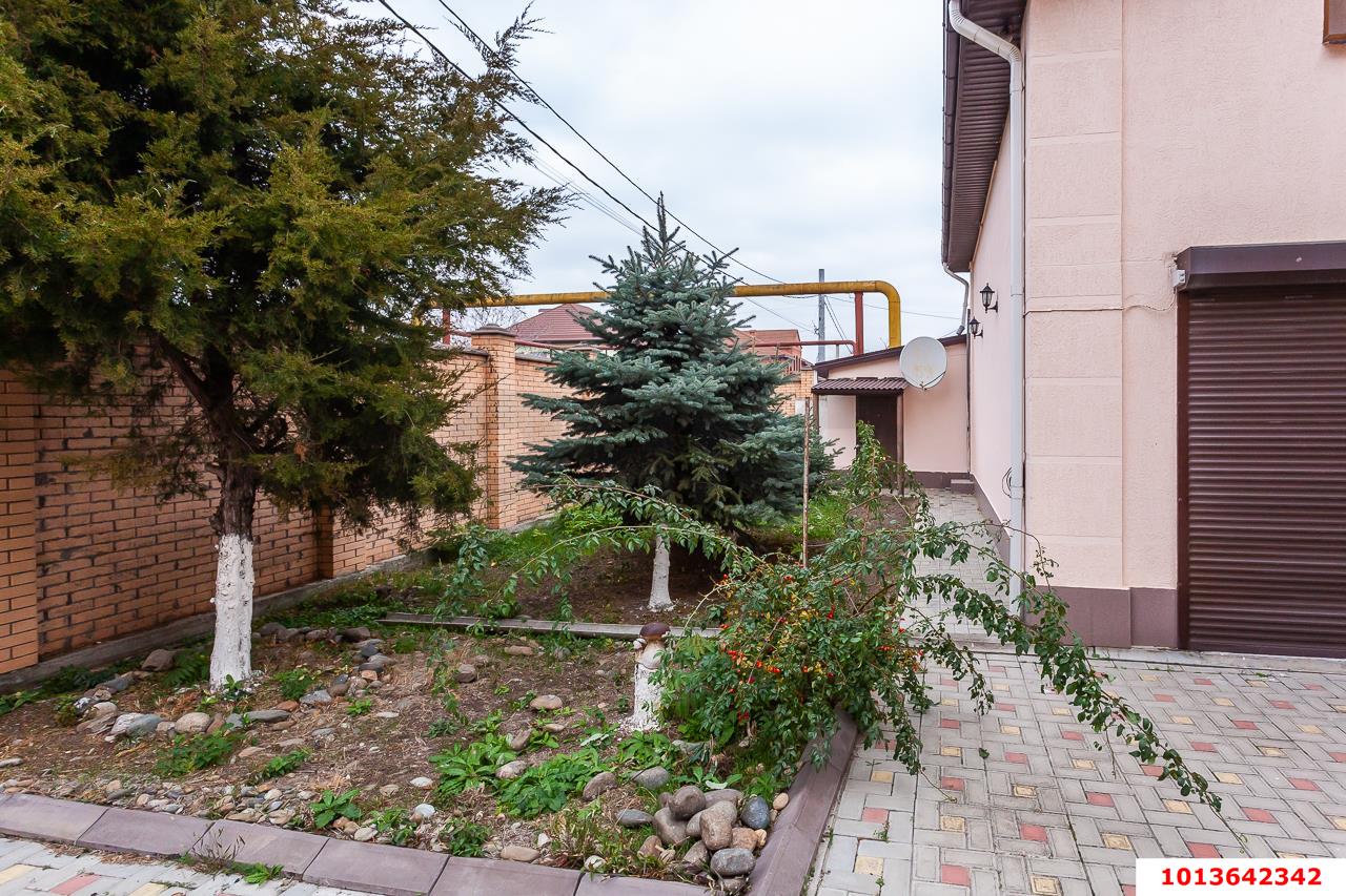 Фото №4: Дом 265&nbsp;м² + 7.92&nbsp;сот., 2&nbsp;эт. - Краснодар, Прикубанский внутригородской округ, мкр. Круглик, ул. Баканская, 30
