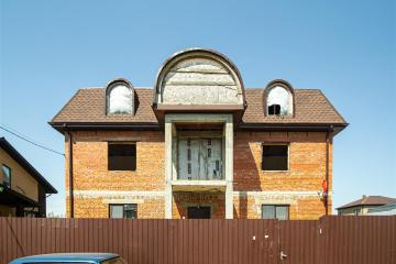 Фото №1: Дом 544 м² + 6 сот., 3 эт. - Краснодар, мкр. ДНТ Знаменский, ул. Трудовая, 37