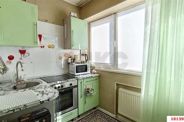 Фото №1: 1-комнатная квартира 37 м², 3/3 эт. - Краснодар, мкр. Краевая Клиническая Больница, ул. Черкасская, 35