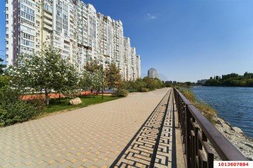 Фото №1: 2-комнатная квартира 84 м² - Краснодар, мкр. Черёмушки, ул. Селезнёва, 88/1