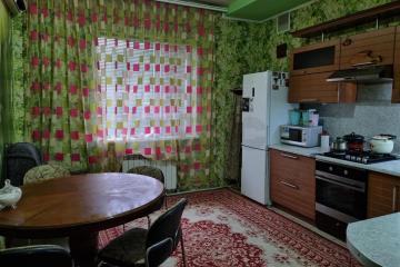 Фото №1: Дом 180 м² + 7 сот., 2 эт. - Старокорсунская, мкр. Карасунский внутригородской округ, ул. Базарная, 48