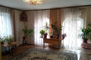 Фото №1: Дом 290 м² + 6 сот., 3 эт. - Знаменский, мкр. Карасунский внутригородской округ, ул. Берёзовая, 45