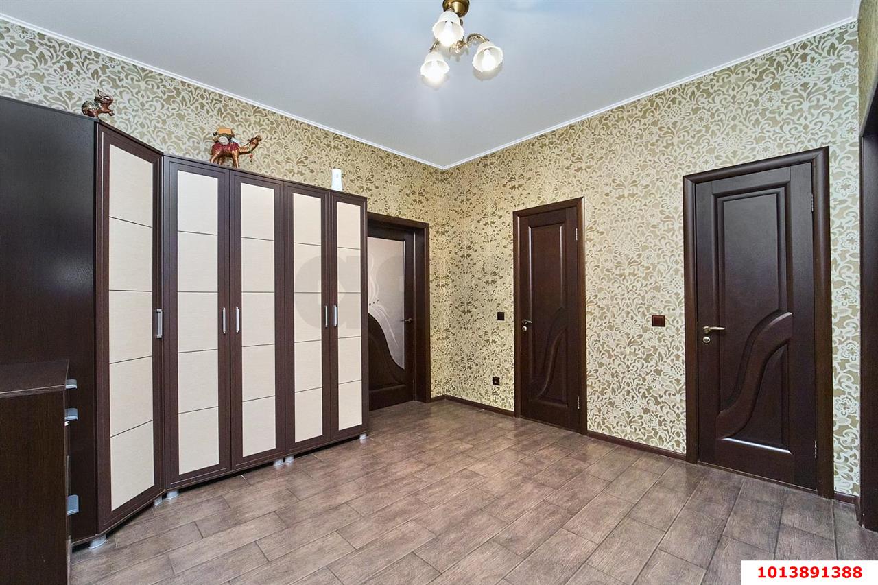 Фото №13: 2-комнатная квартира 90&nbsp;м², 15/16&nbsp;эт. - Краснодар, Центральный внутригородской округ, мкр. Центральный, ул. Промышленная, 19/2