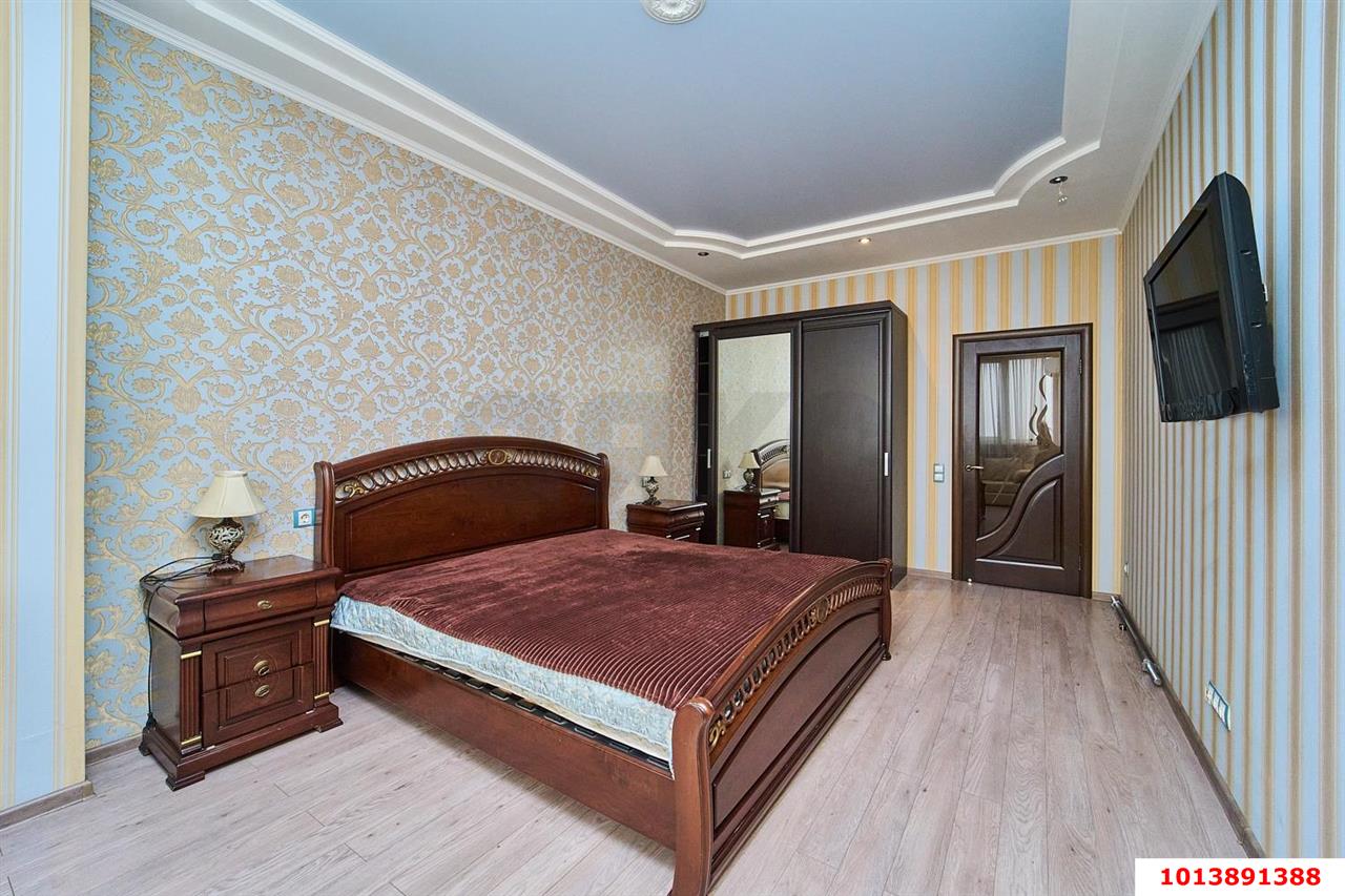 Фото №11: 2-комнатная квартира 90&nbsp;м², 15/16&nbsp;эт. - Краснодар, Центральный внутригородской округ, мкр. Центральный, ул. Промышленная, 19/2