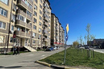 Фото №5: Торговое помещение 65 м² - Краснодар, мкр. жилой комплекс Дыхание, ул. Лётчика Позднякова, 2