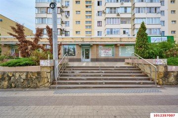 Фото №1: Торговое помещение 273 м² - Краснодар, мкр. Центральный, ул. Мира, 64