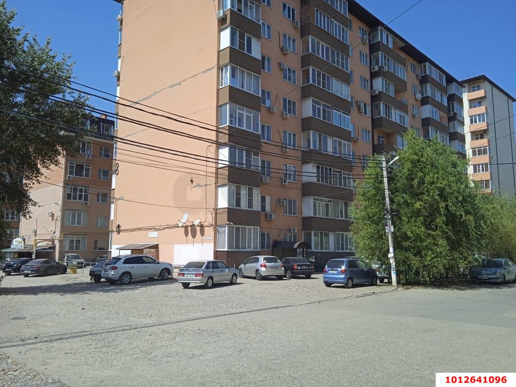 Фото №4: Торговое помещение 37&nbsp;м², 5&nbsp;эт. - Краснодар, Прикубанский внутригородской округ, мкр. Музыкальный, ул. имени Сергея Есенина, 127/2