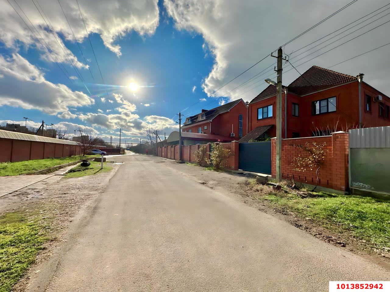 Фото №17: Дом 241&nbsp;м² + 6.06&nbsp;сот., 3&nbsp;эт. - Краснодар, Прикубанский внутригородской округ, Калинино, мкр. Завод Радиоизмерительных Приборов, ул. имени Г.М. Плотниченко, 12