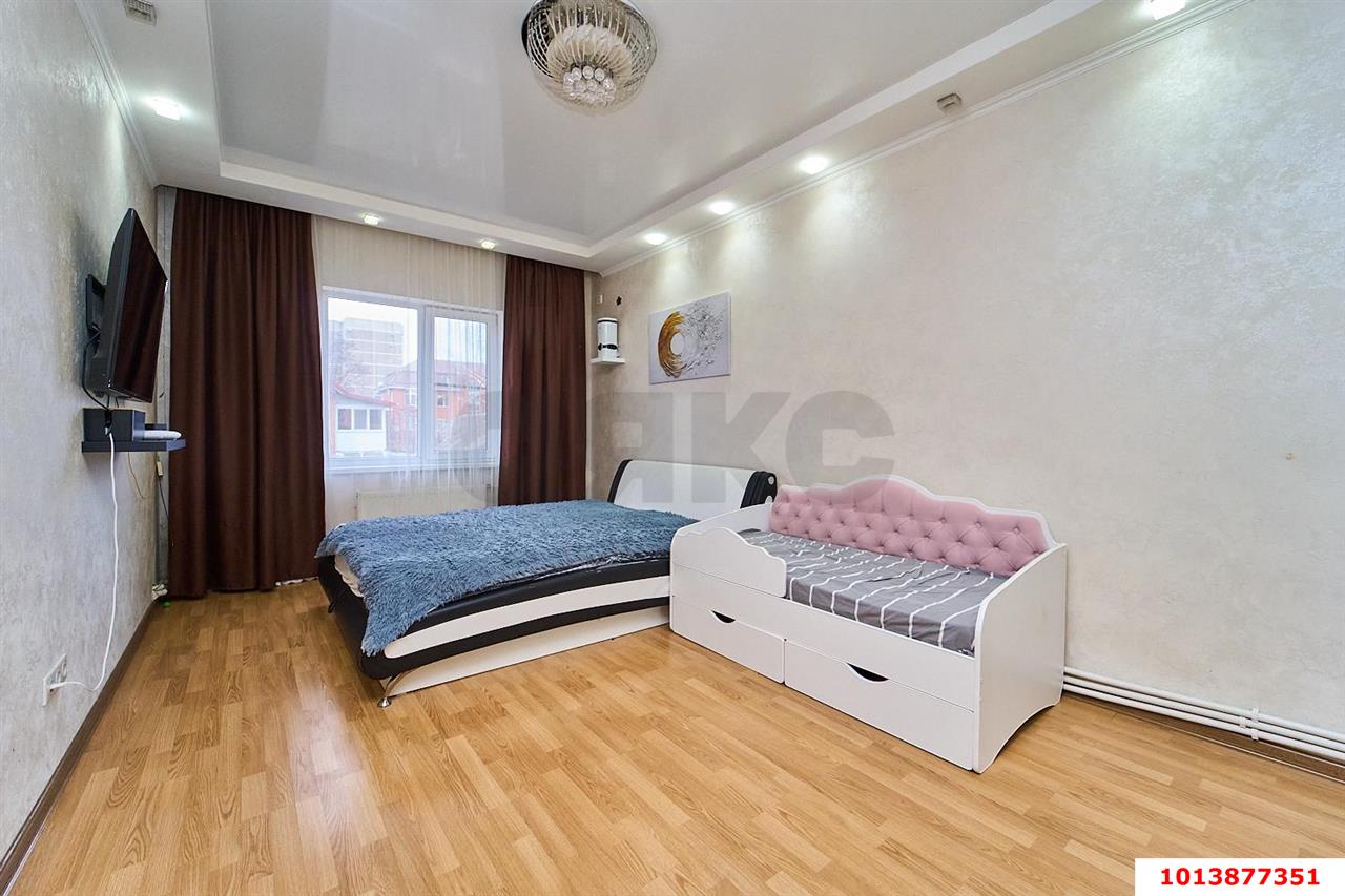 Фото №8: 2-комнатная квартира 55&nbsp;м², 2/3&nbsp;эт. - Краснодар, Центральный внутригородской округ, мкр. Дубинка, пр-д Пионерский, 44