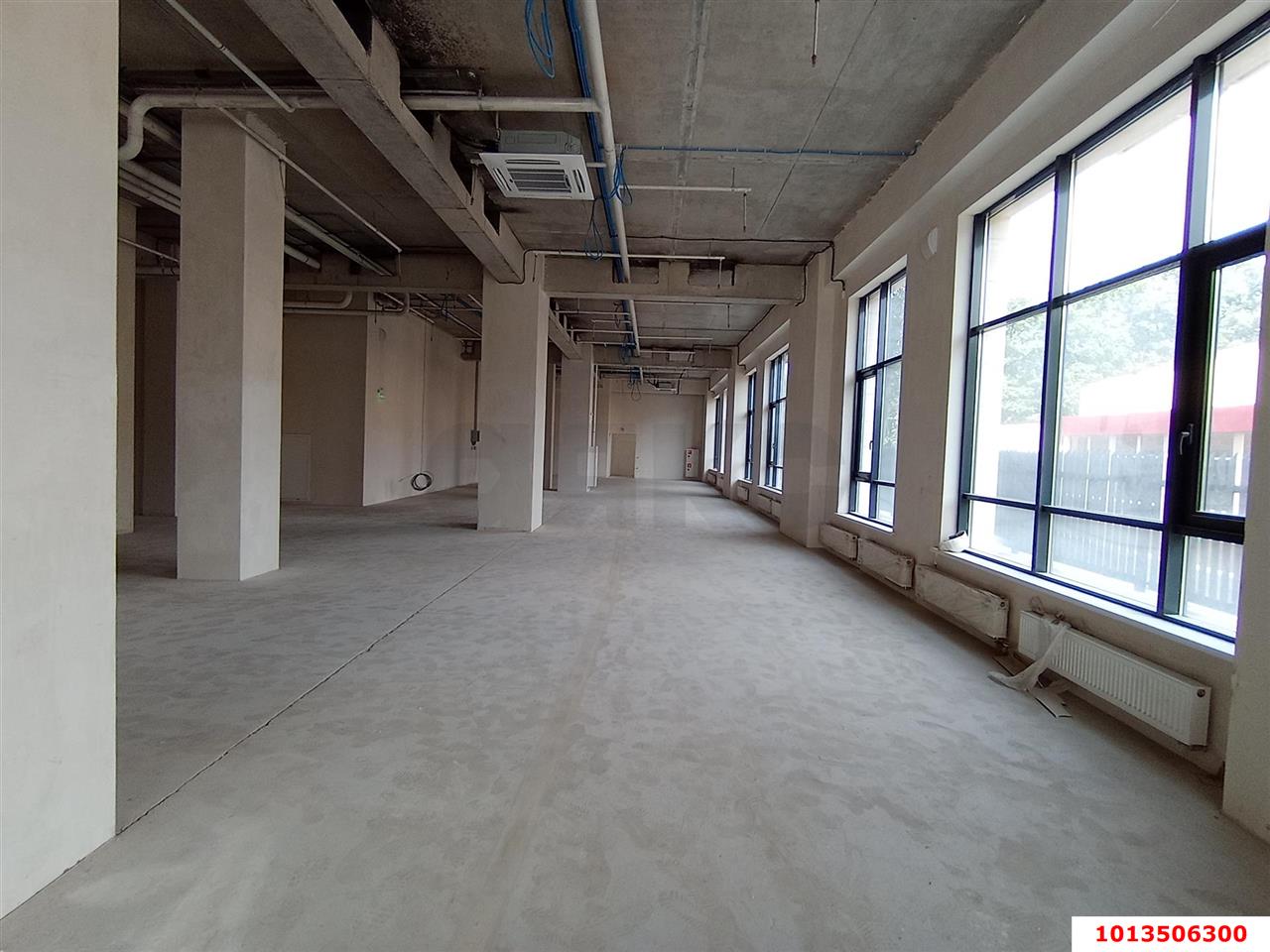 Фото №4: Торговое помещение 421&nbsp;м², 1/15&nbsp;эт. - Краснодар, Прикубанский внутригородской округ, Завод Измерительных Приборов, мкр. ЖК Девелопмент Плаза, ул. имени 40-летия Победы, 33Г