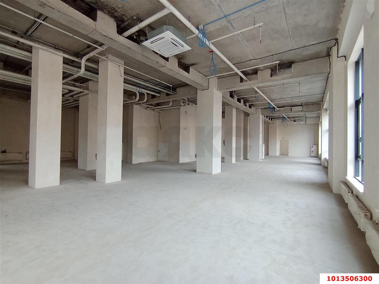 Фото №5: Торговое помещение 421&nbsp;м², 1/15&nbsp;эт. - Краснодар, Прикубанский внутригородской округ, Завод Измерительных Приборов, мкр. ЖК Девелопмент Плаза, ул. имени 40-летия Победы, 33Г