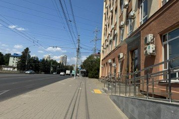 Фото №1: Торговое помещение 369 м² - Краснодар, мкр. Черёмушки, ул. Старокубанская, 114