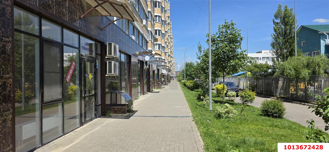 Фото №9: Торговое помещение 64&nbsp;м², 1/13&nbsp;эт. - Краснодар, Прикубанский внутригородской округ, Славянский, мкр. Светлоград, ул. Красных Партизан, 1/4к11