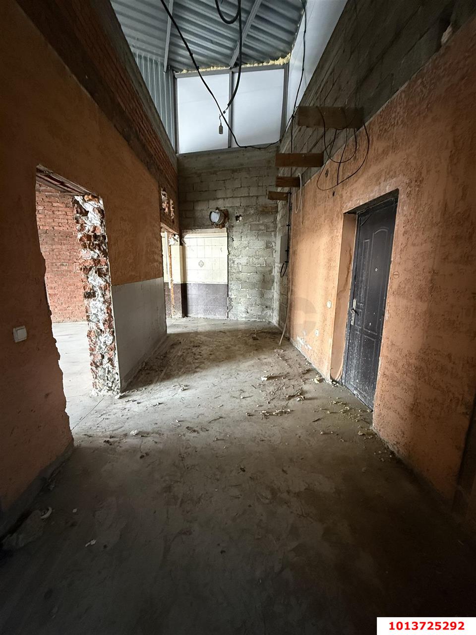 Фото №11: Торговое помещение 105&nbsp;м², 1/1&nbsp;эт. - Краснодар, Западный внутригородской округ, мкр. Юбилейный, ул. 70-летия Октября, 8А