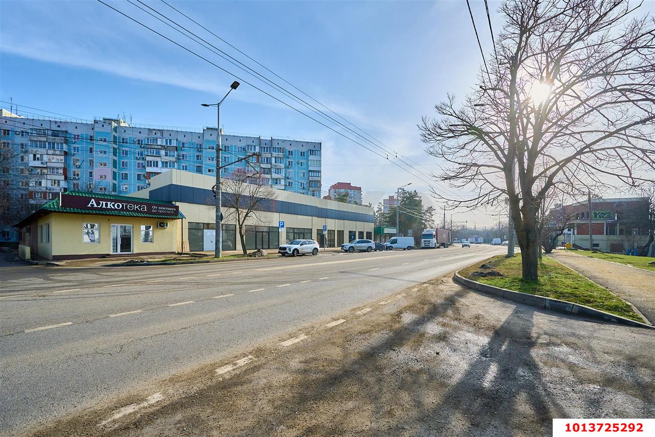 Фото №7: Торговое помещение 105&nbsp;м², 1/1&nbsp;эт. - Краснодар, Западный внутригородской округ, мкр. Юбилейный, ул. 70-летия Октября, 8А