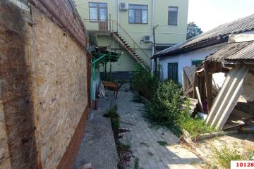 Фото №1: 1-комнатная квартира 34&nbsp;м², 1/1&nbsp;эт. - Краснодар, мкр. Центральный, ул. Октябрьская, 126