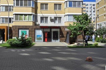 Фото №2: Торговое помещение 135 м² - Краснодар, мкр. Светлоград, ул. Красных Партизан, 1/4к7