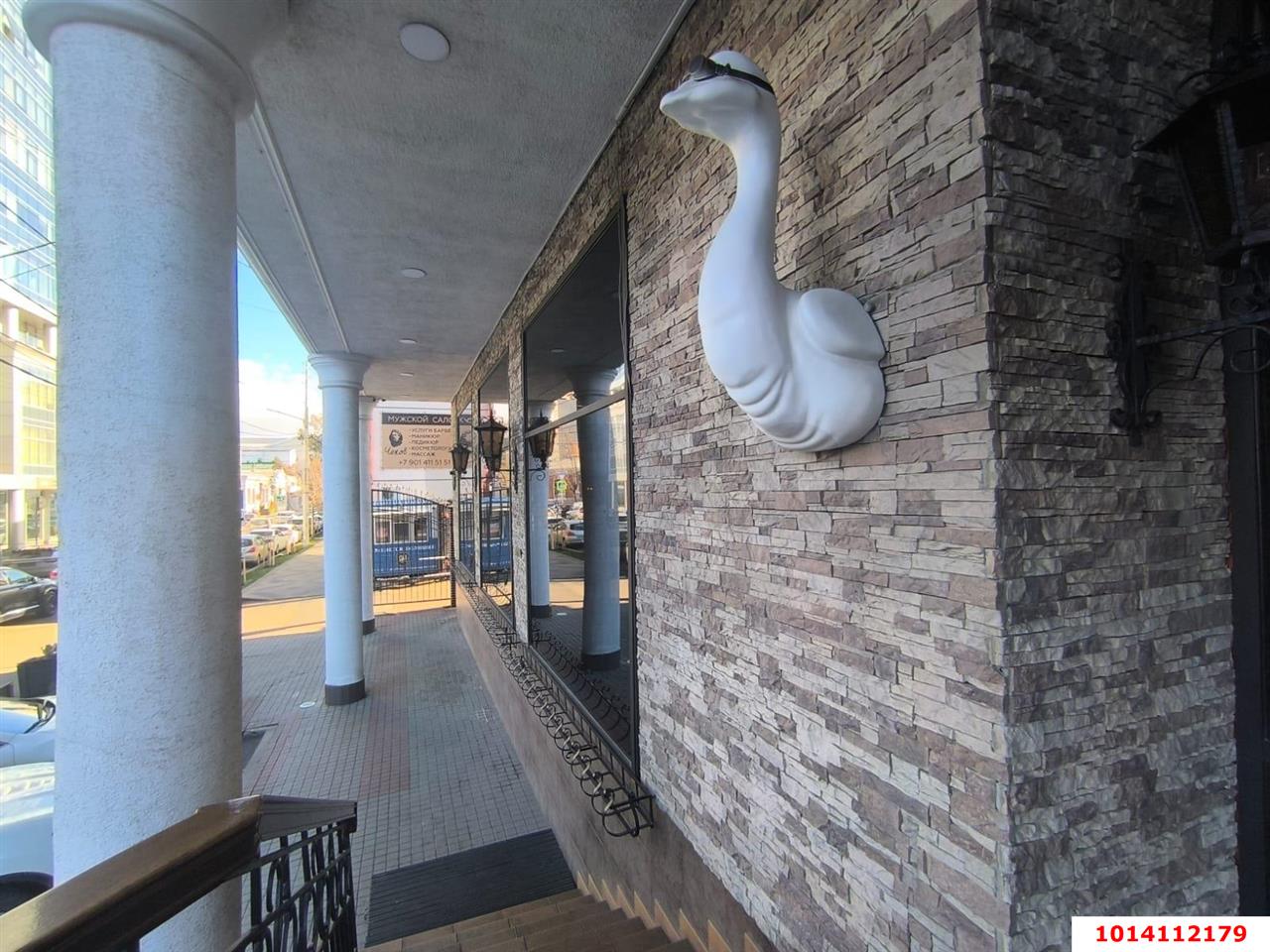 Фото №4: Торговое помещение 165&nbsp;м², 18&nbsp;эт. - Краснодар, Западный внутригородской округ, мкр. Центральный, ул. Гимназическая, 30