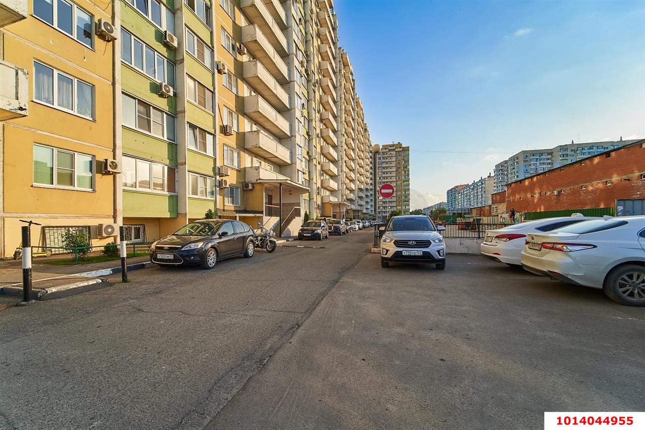 Фото №5: Торговое помещение 19&nbsp;м², 16&nbsp;эт. - Краснодар, Западный внутригородской округ, мкр. Юбилейный, ул. Рождественская набережная, 51