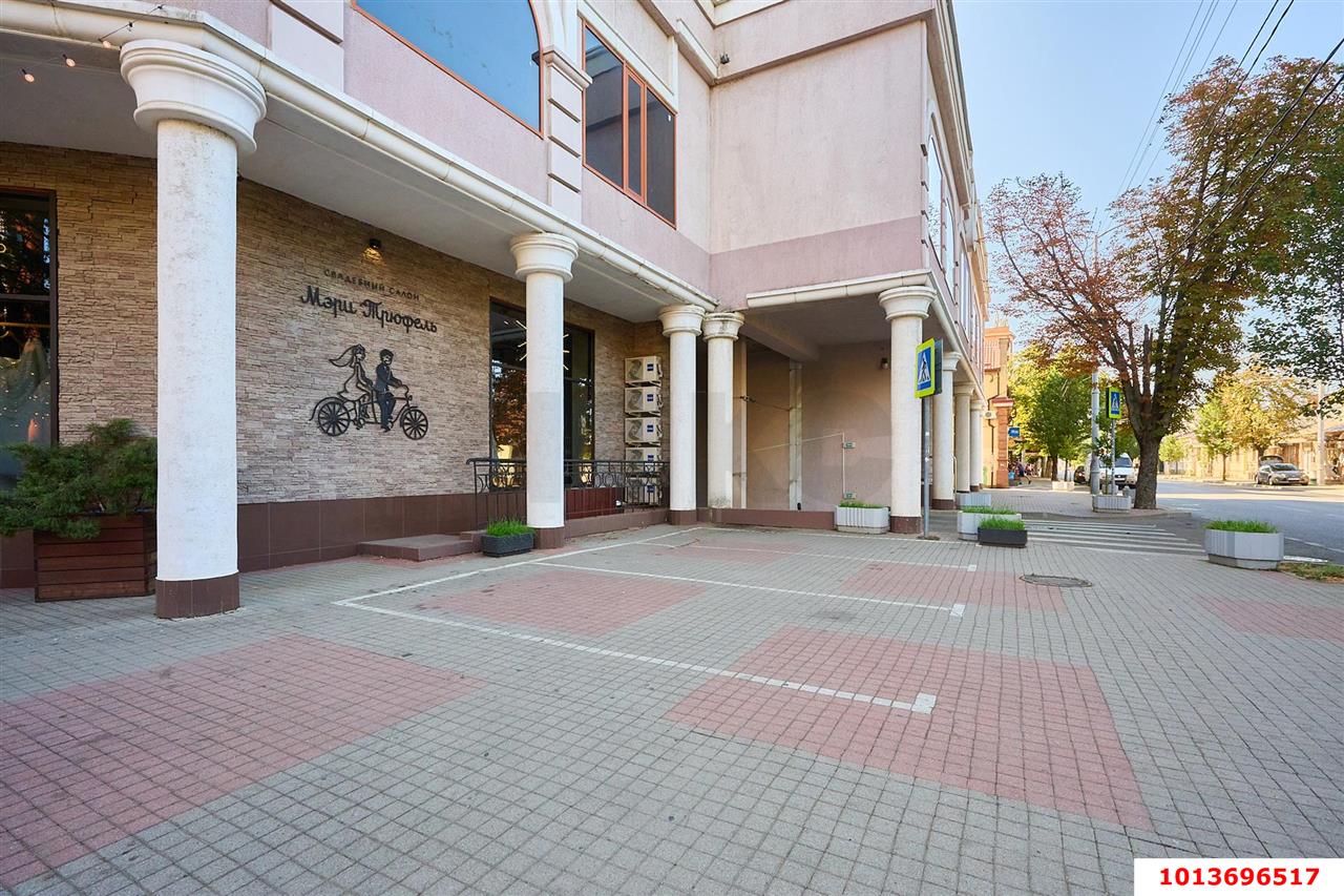 Фото №8: Торговое помещение 229 м² - Краснодар, Центральный, ул. Октябрьская, 74