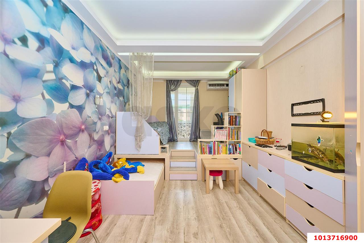 Фото №3: 4-комнатная квартира 94&nbsp;м², 4/5&nbsp;эт. - Краснодар, мкр. Центральный внутригородской округ, ул. Красная, 202
