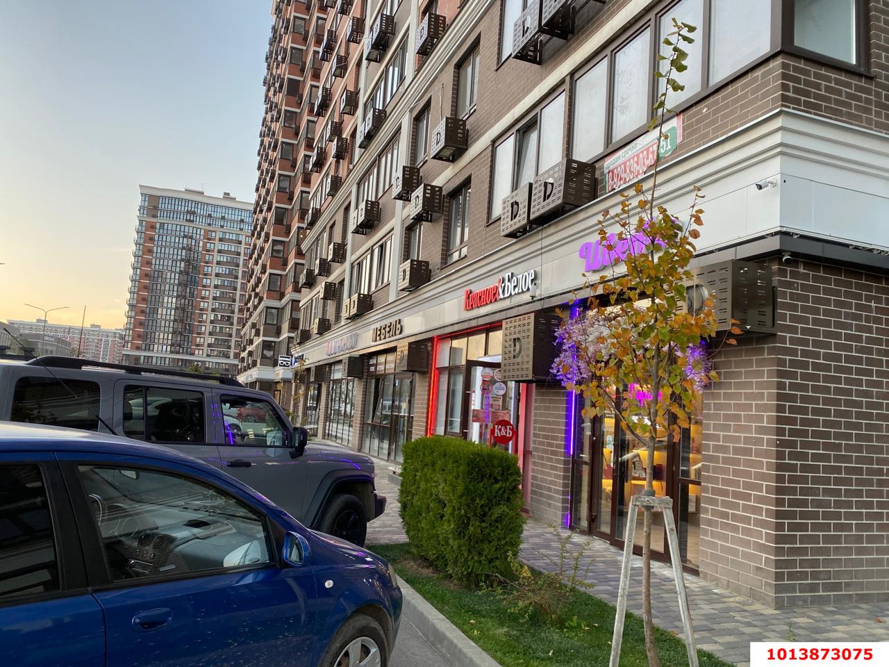 Фото №4: Торговое помещение 99&nbsp;м², 1/24&nbsp;эт. - Краснодар, Прикубанский внутригородской округ, мкр. жилой комплекс Самолёт-4, ул. Константина Гондаря, 103