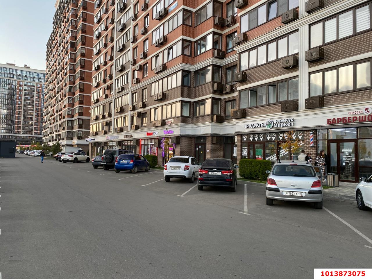 Фото №6: Торговое помещение 99&nbsp;м², 1/24&nbsp;эт. - Краснодар, Прикубанский внутригородской округ, мкр. жилой комплекс Самолёт-4, ул. Константина Гондаря, 103