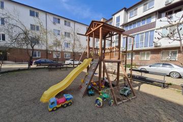 Фото №1: 1-комнатная квартира 31 м², 4/4 эт. - Краснодар, мкр. Сады Калинина, пер. Цветной, 2
