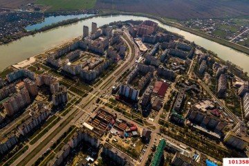 Фото №1: Торговое помещение 100 м² - Краснодар, мкр. Юбилейный, пр-кт Чекистов, 24