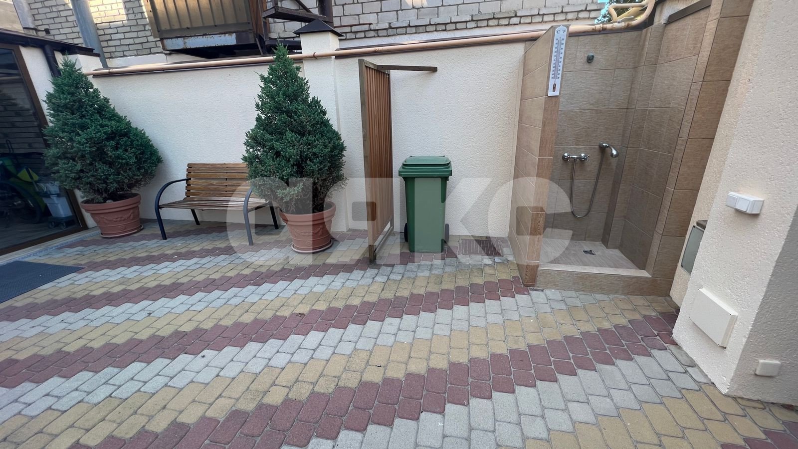 Фото №8: Дом 514&nbsp;м² + 5&nbsp;сот., 3&nbsp;эт. - Анапа, ул. Морская, 17А