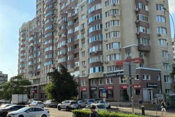 Фото №1: Торговое помещение 40 м² - Краснодар, мкр. Западный внутригородской округ, ул. Бабушкина, 295