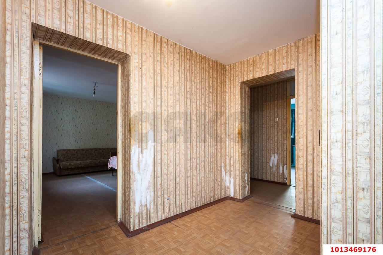 Фото №9: 3-комнатная квартира 90&nbsp;м², 3/10&nbsp;эт. - Краснодар, Прикубанский внутригородской округ, мкр. Славянский, ул. Красных Партизан, 81
