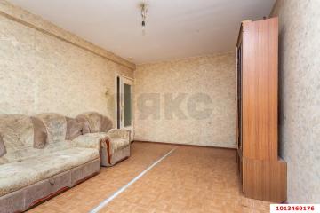 Фото №1: 3-комнатная квартира 84 м², 3/10 эт. - Краснодар, мкр. Славянский, ул. Красных Партизан, 81