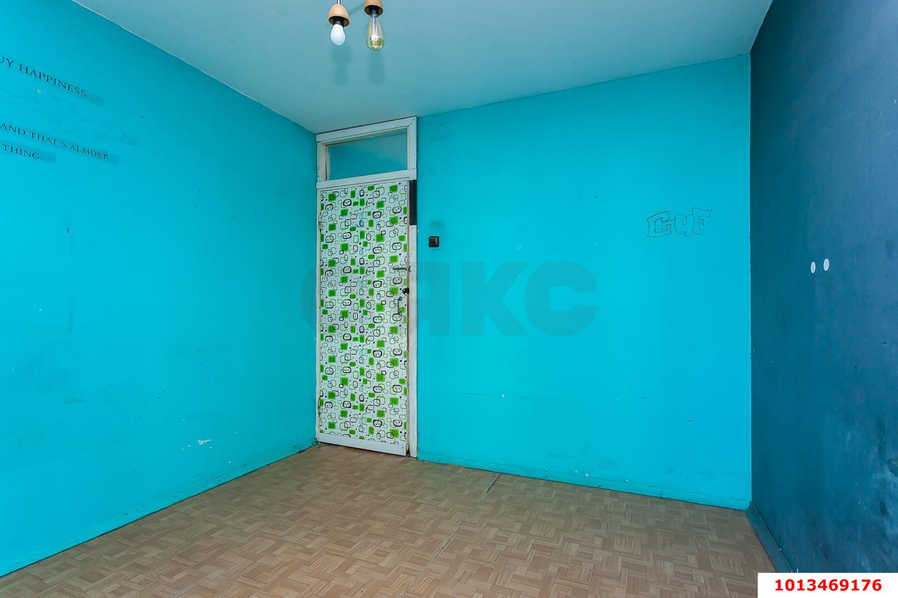 Фото №3: 3-комнатная квартира 90&nbsp;м², 3/10&nbsp;эт. - Краснодар, Прикубанский внутригородской округ, мкр. Славянский, ул. Красных Партизан, 81
