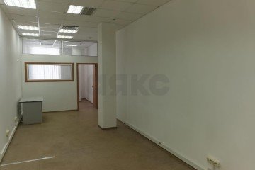 Фото №2: Офисное помещение 41 м² - Краснодар, мкр. Центральный внутригородской округ, ул. имени П.М. Гаврилова, 117