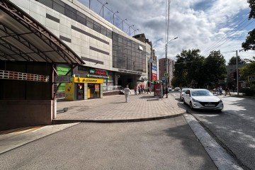 Фото №3: Офисное помещение 60 м² - Краснодар, мкр. Западный внутригородской округ, ул. Шоссе Нефтяников, 28