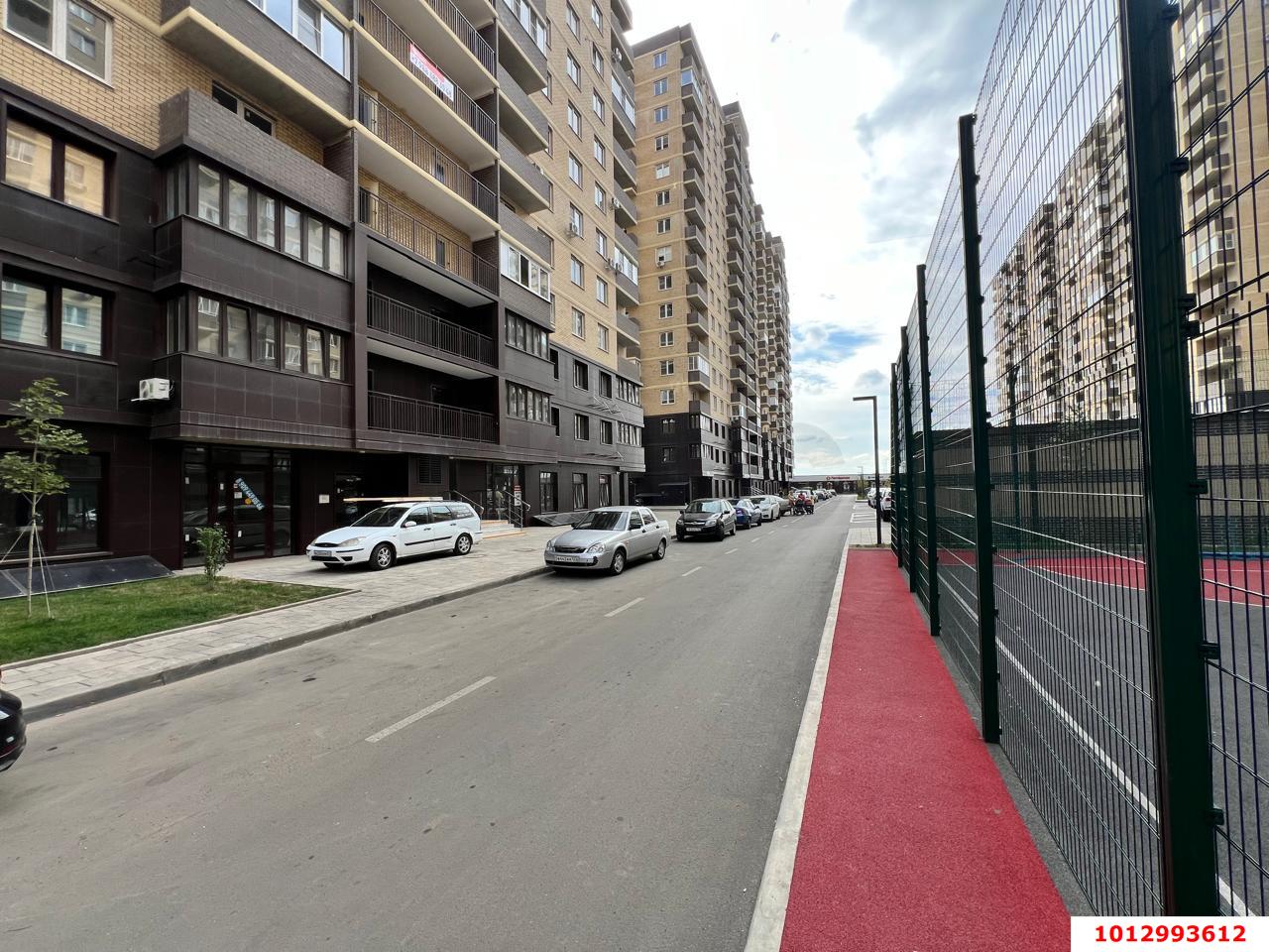 Фото №6: Торговое помещение 46&nbsp;м², 1/16&nbsp;эт. - Краснодар, Прикубанский внутригородской округ, мкр. жилой комплекс Ракурс, ул. имени Героя Ростовского, 8к5