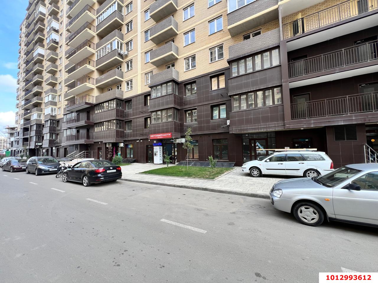 Фото №5: Торговое помещение 46&nbsp;м², 1/16&nbsp;эт. - Краснодар, Прикубанский внутригородской округ, мкр. жилой комплекс Ракурс, ул. имени Героя Ростовского, 8к5